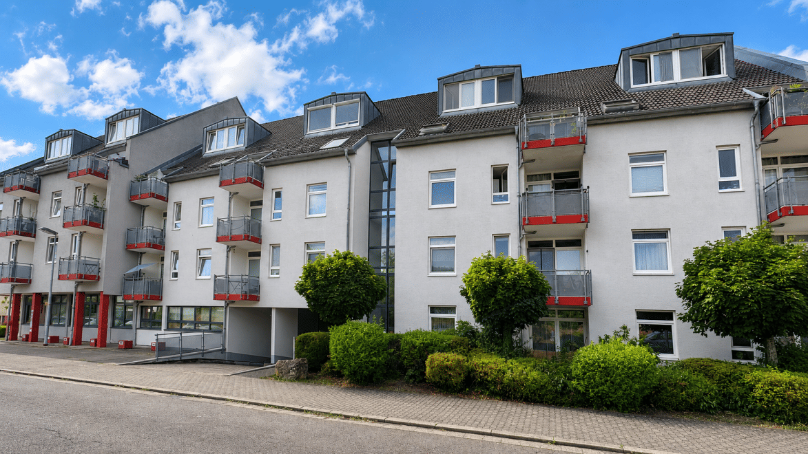Hochwertige Maisonettewohnung mit Energieklasse B, Balkon und Tiefgarage in direkter Uninähe, 66424 Homburg