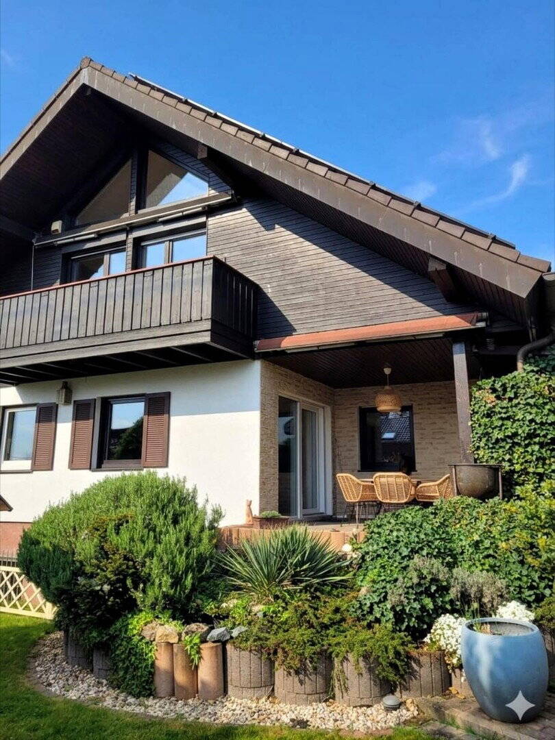 Modernisiertes Familienhaus mit Einliegeroption, PV, Fußbodenheizung und Energieeffizienzklasse B, 64342 Seeheim-Jugenheim