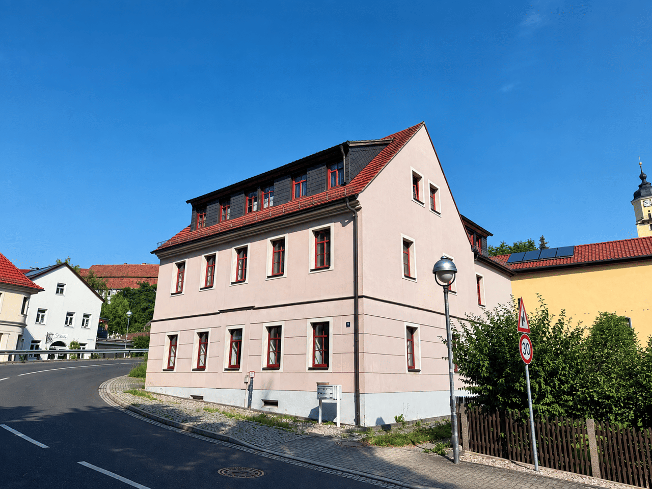 * sanierter Altbau in zentraler Lage mit direktem Blick zum Schloss – ID 6695*, 1683 Nossen