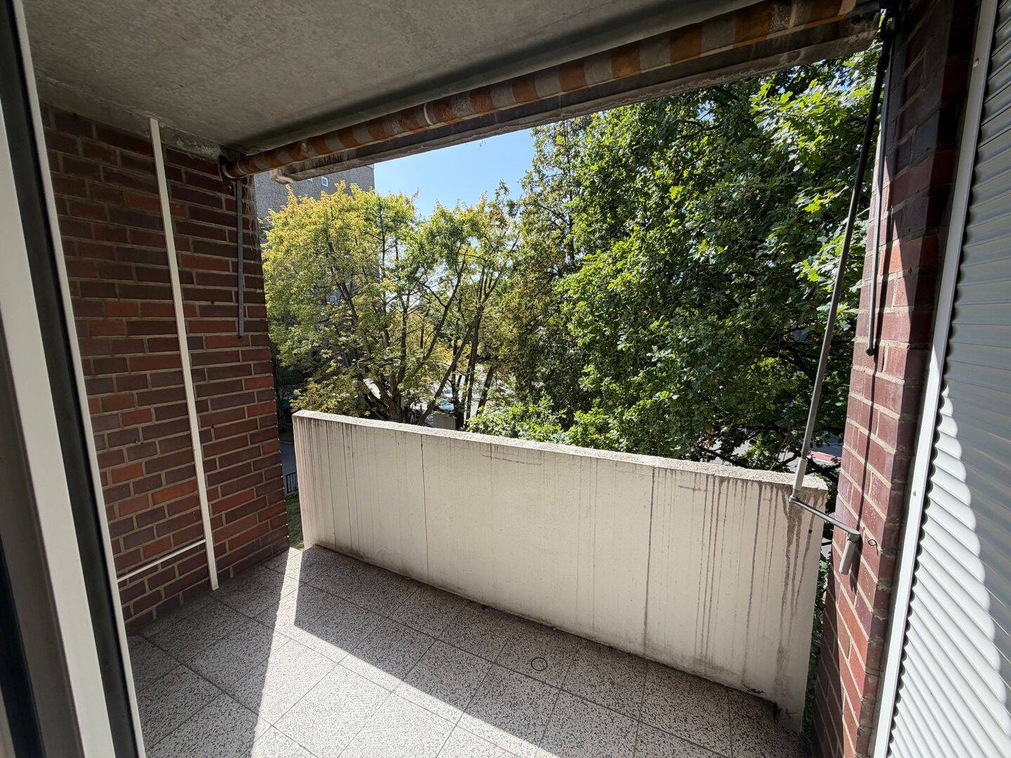 Helle 3,5-Zimmer-Wohnung mit 2 Loggien mit U-Bahnanschluss!, 90411 Nürnberg