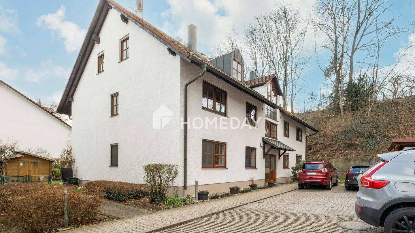 Großzügige 4-Zimmer-Wohnung mit Garage und Carport und grüner Aussicht, 86453 Dasing