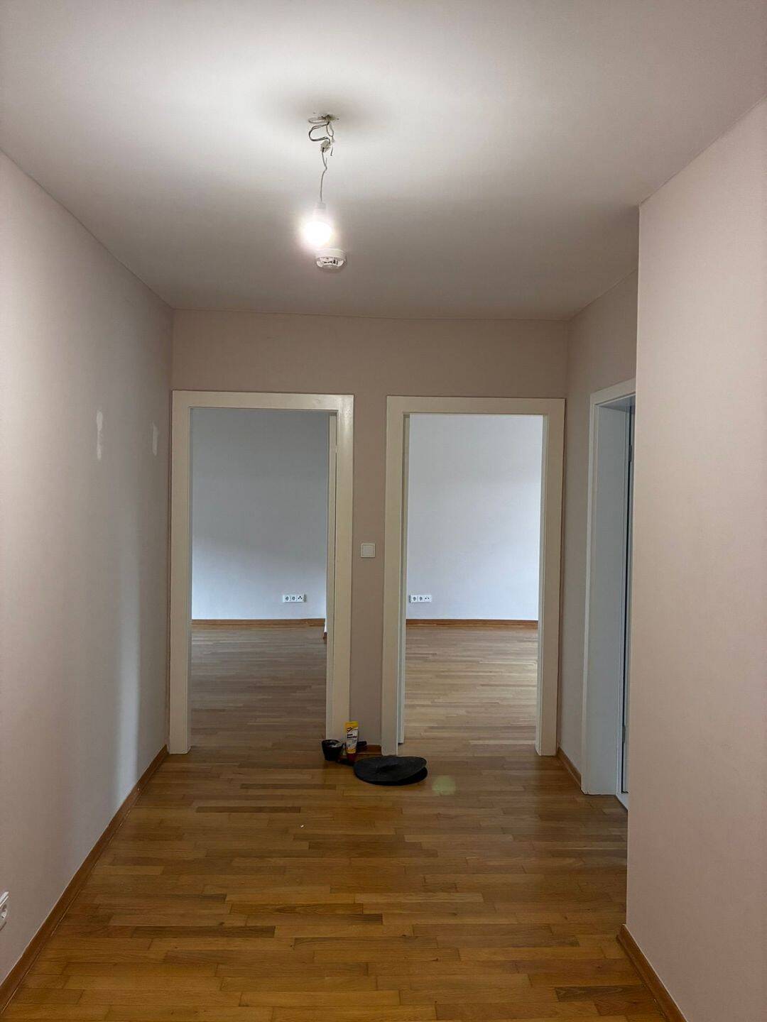 Modernisierte 2-Zimmer-Wohnung mit zwei Balkonen und EBK, in Hamburg-Harburg, 21073 Hamburg (Harburg Eißendorf Heimfeld Wilstorf)