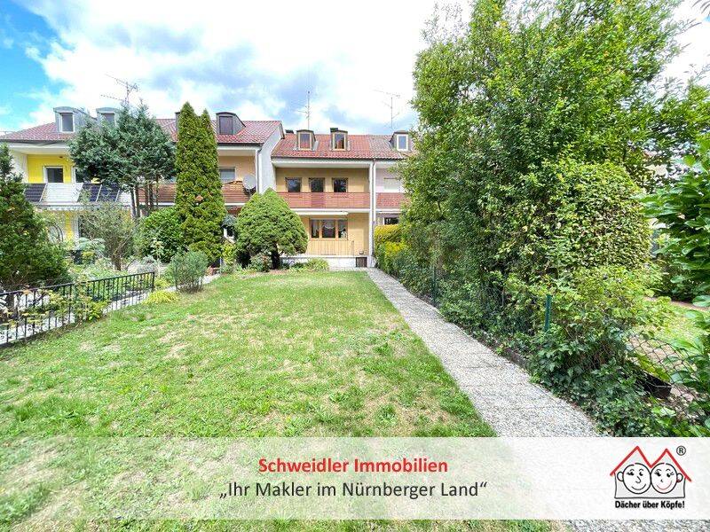 Ein Haus für die Familie! Ren.bed. Reihenmittelhaus mit Garage & großem Garten in Behringersdorf, 90571 Schwaig b. Nürnberg