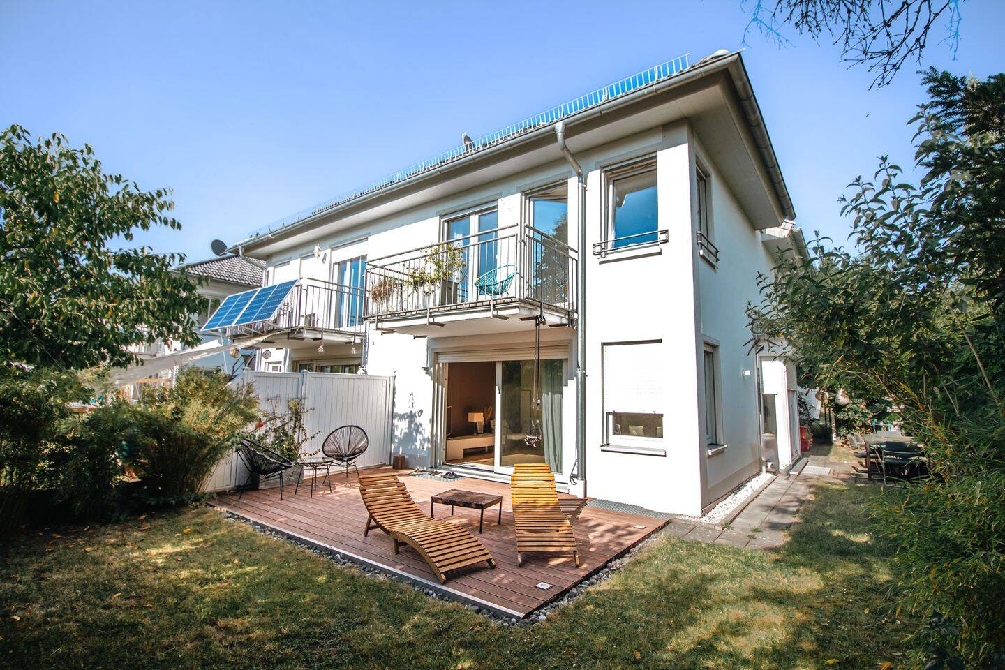 Exklusives Einfamilienhaus – Doppelhaushälfte mit Garten in München – Moosach, 80992 München (Moosach Neuhausen-Nymphenburg Pasing-Obermenzing)