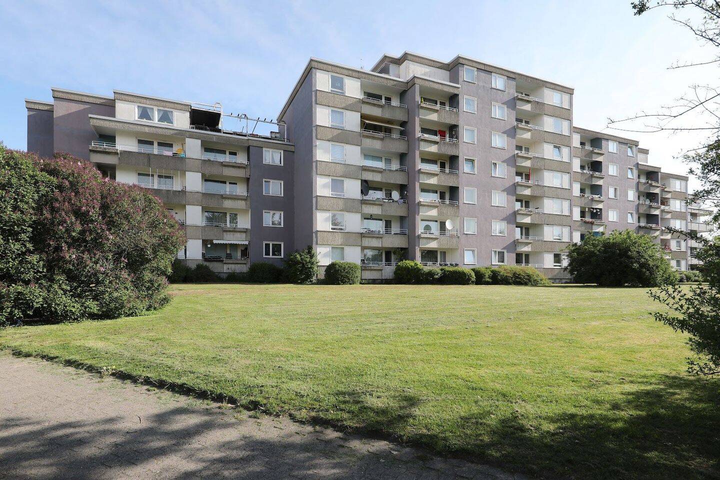 Helle Wohnung mit großzügigem Grundriss // 3.OG links, 38444 Wolfsburg (Detmerode Hattorf Heiligendorf Rabenberg Westhagen)