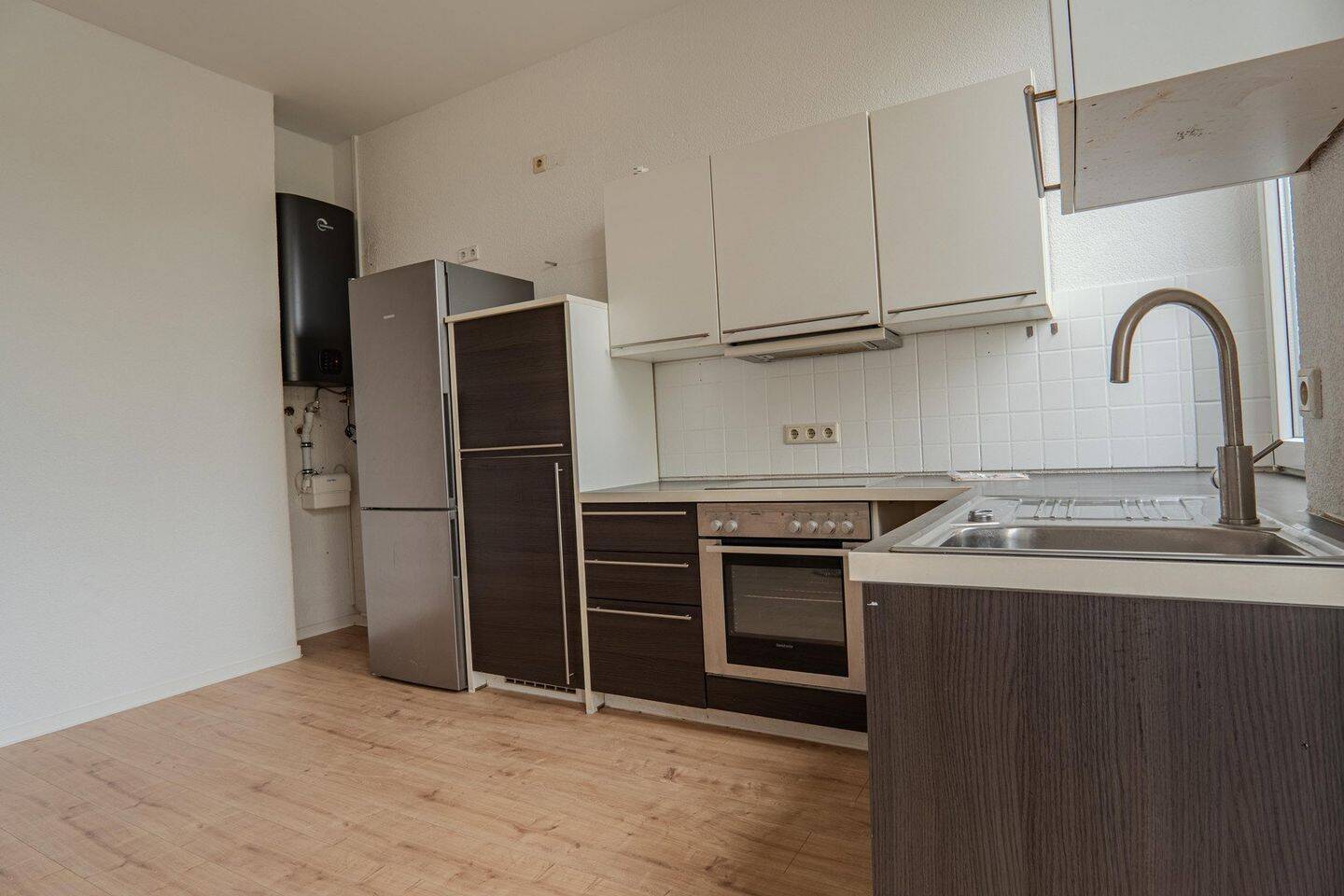 3 Zimmer Wohnung – zentrale Lage von Hof – ab sofort verfügbar – Einbauküche – Gartenmitbenutzung, 95028 Hof (Haidt Innenstadt Jägersruh Leimitz)