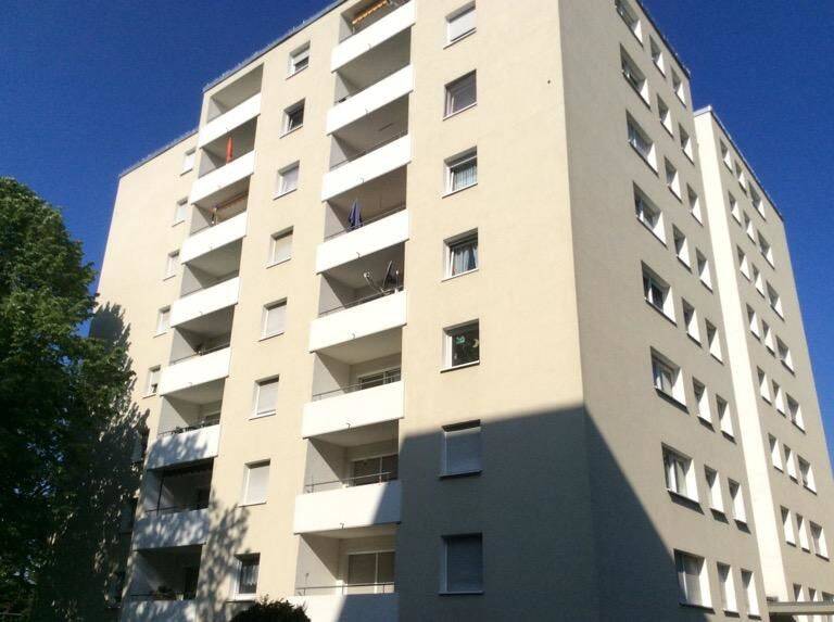 2-Zimmer-Wohnung mit Balkon, Renovierung Böden, Decken, Wände erfolgt mieterseits, 69469 Weinheim