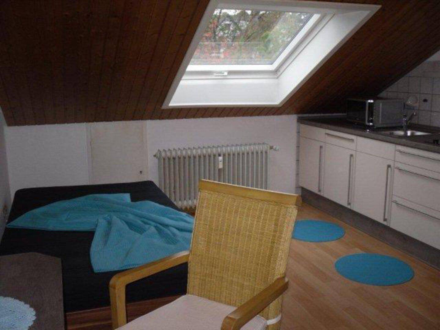 Ideal für Pendler! Möblierte 1-Zi-DG-Wohnung – sofort bezugsfrei!, 77876 Kappelrodeck