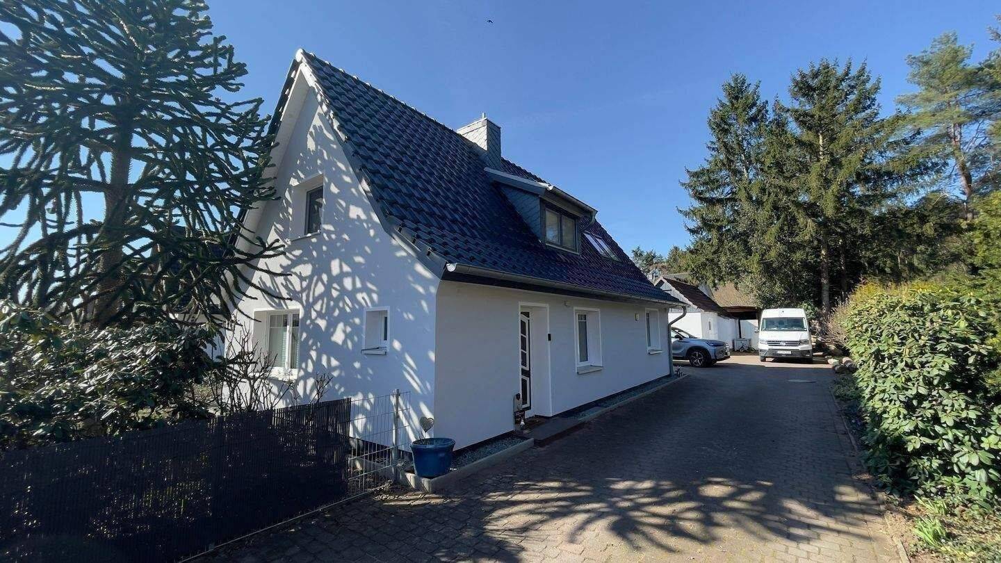 EFH/Nebengebäude 1950-2026, saniert, renoviert, überplant, 100 m² Wfl + Nfl.,4173 m² Grund, Raum und Fläche für viele Lebensziele, 23821 Rohlstorf