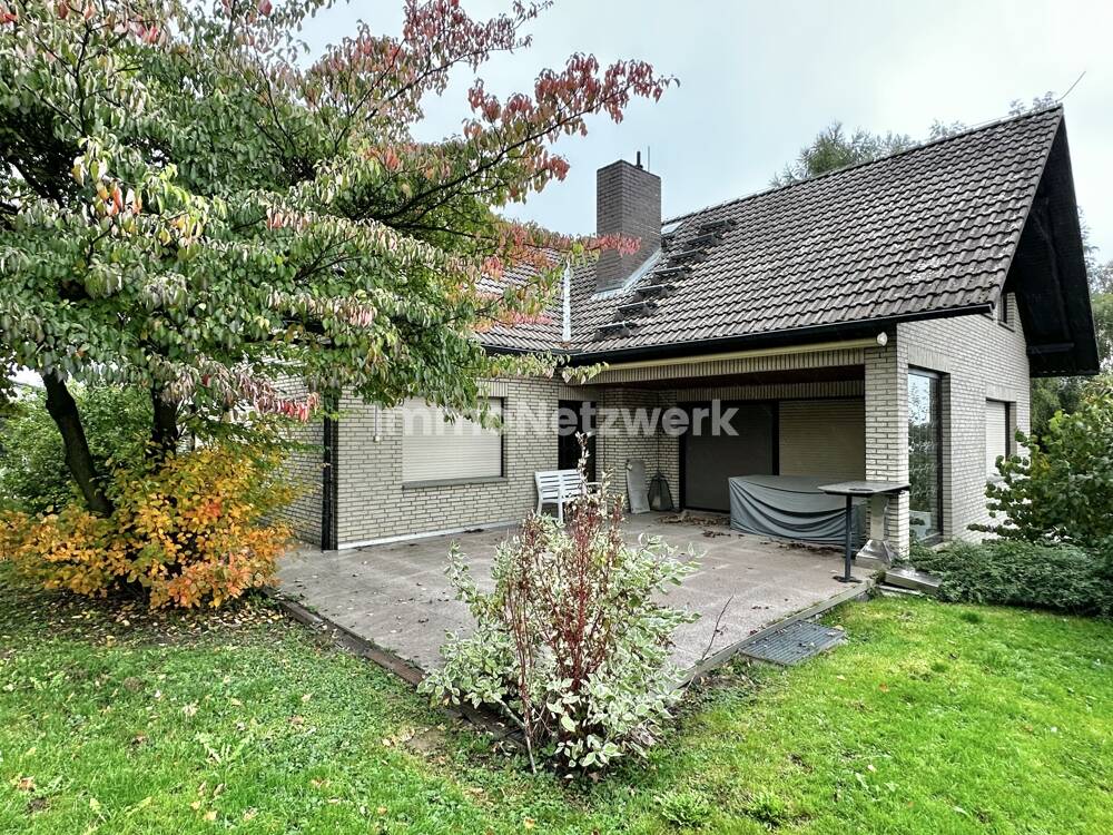 Großzügiges Einfamilienhaus mit Einliegerwohnung und großem Grundstück, 37127 Rosdorf