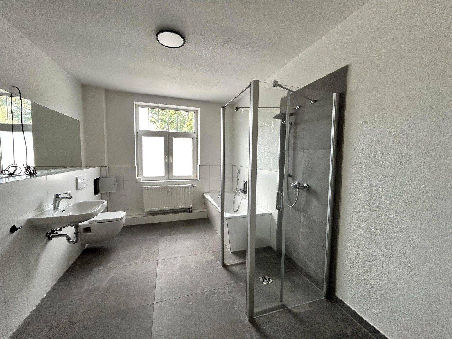 ***Großzügige 3-Zimmer-Erdgeschosswohnung mir modernem Badezimmer in Hohenstein***, 9337 Hohenstein-Ernstthal