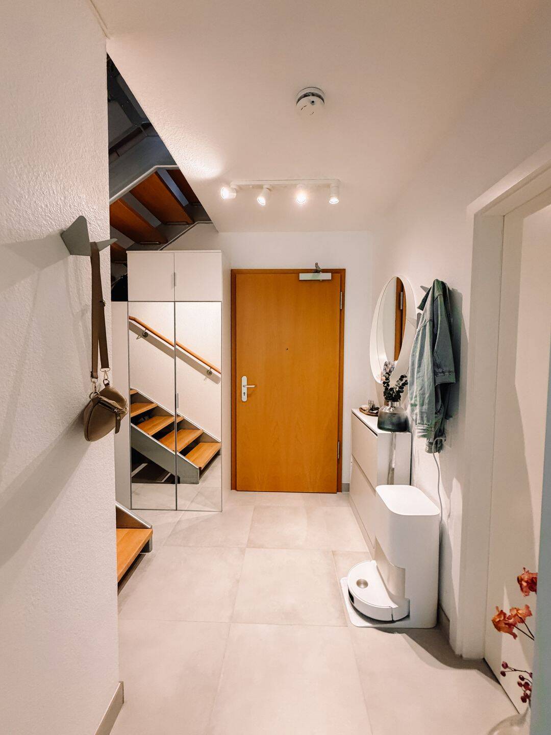 Helle & exklusive Maisonette-Wohnung in Wiesbaden, 65197 Wiesbaden (Biebrich Dotzheim Wiesbaden)