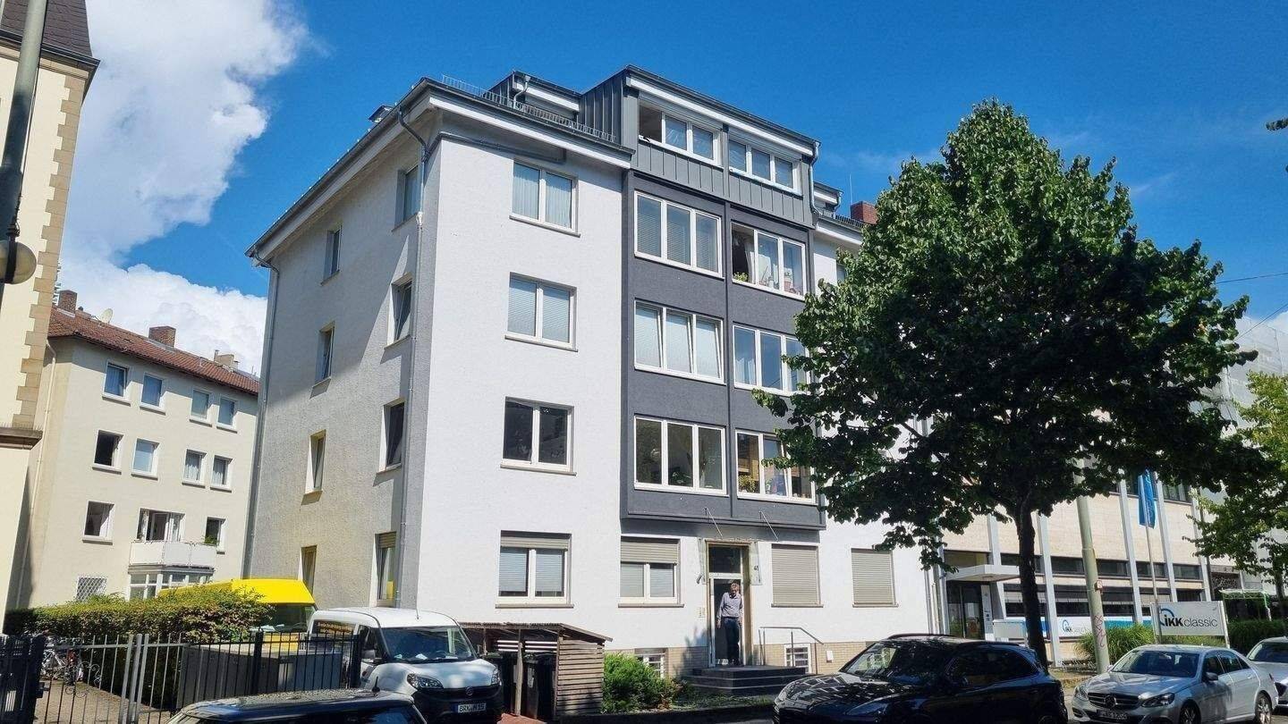 ERSTBEZUG!!! Fantastische 3-Zimmer-Wohnung im Westend!, 60325 Frankfurt am Main (Bockenheim Gallus Westend-Süd)