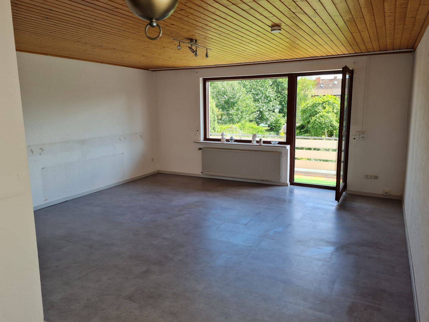 3-Zimmer-Wohnung mit Südbalkon in Elliehausen (Göttingen), 37079 Göttingen