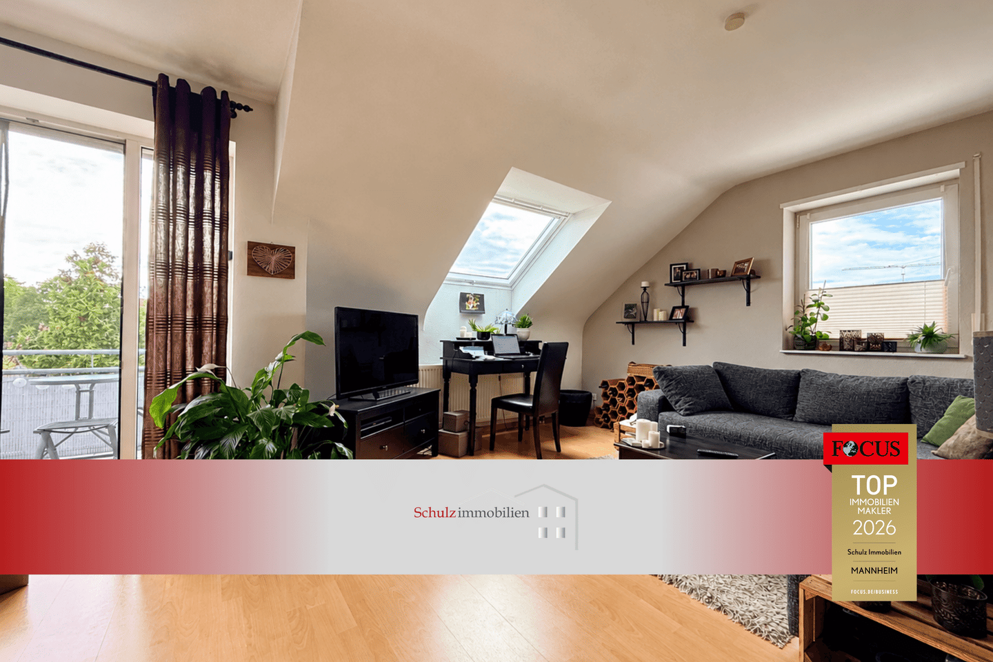 Helle und gepflegte Dachgeschoss-Wohnung mit Balkon und Einbauküche sowie TG-Stellplatz, 68259 Mannheim (Feudenheim Wallstadt)