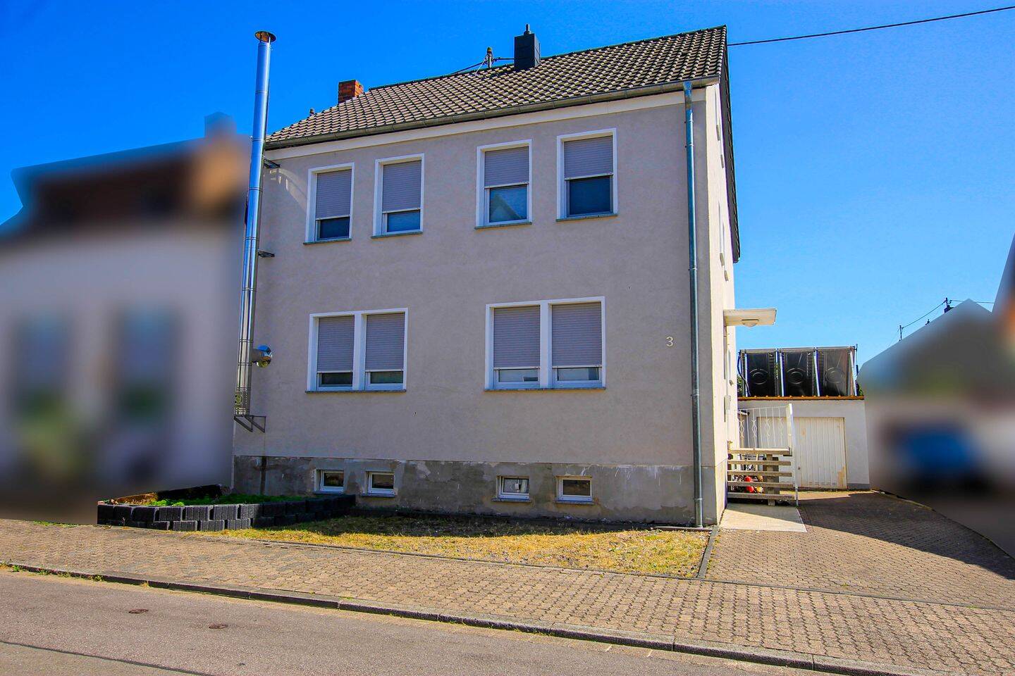 SLS-Fraulautern: Einseitig angebautes EFH mit modernem Grundriss, Garten, Garage und Solaranlage, 66740 Saarlouis