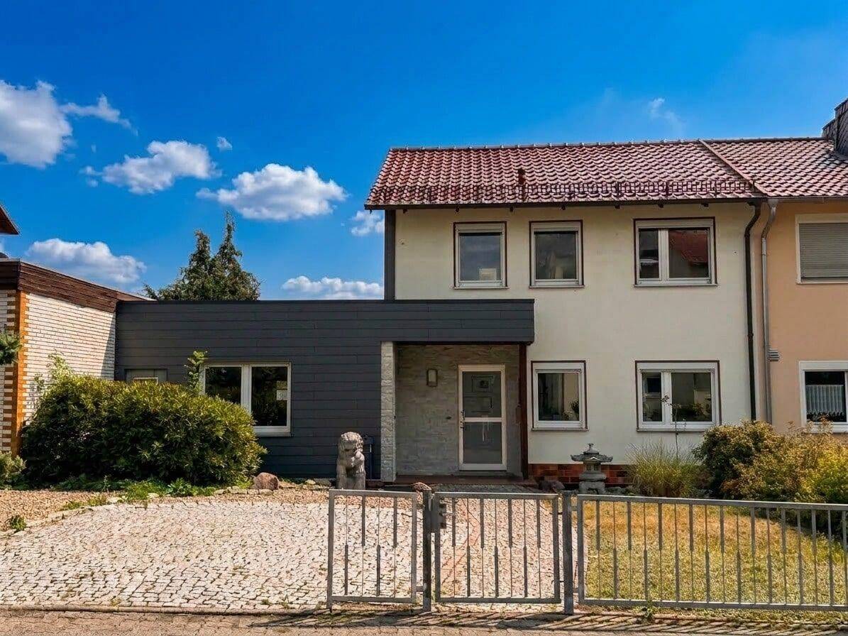 Platz für die ganze Familie: Reihenendhaus mit großem Platzangebot in ruhiger Lage von Ahnatal, 34292 Ahnatal