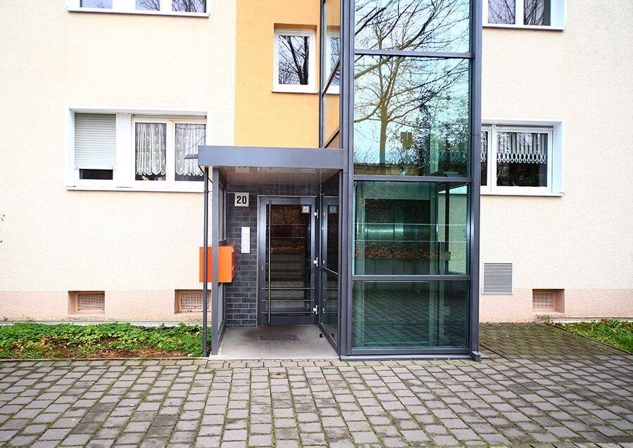 3-Raumwohnung mit Balkon und Aufzug, 6295 Eisleben