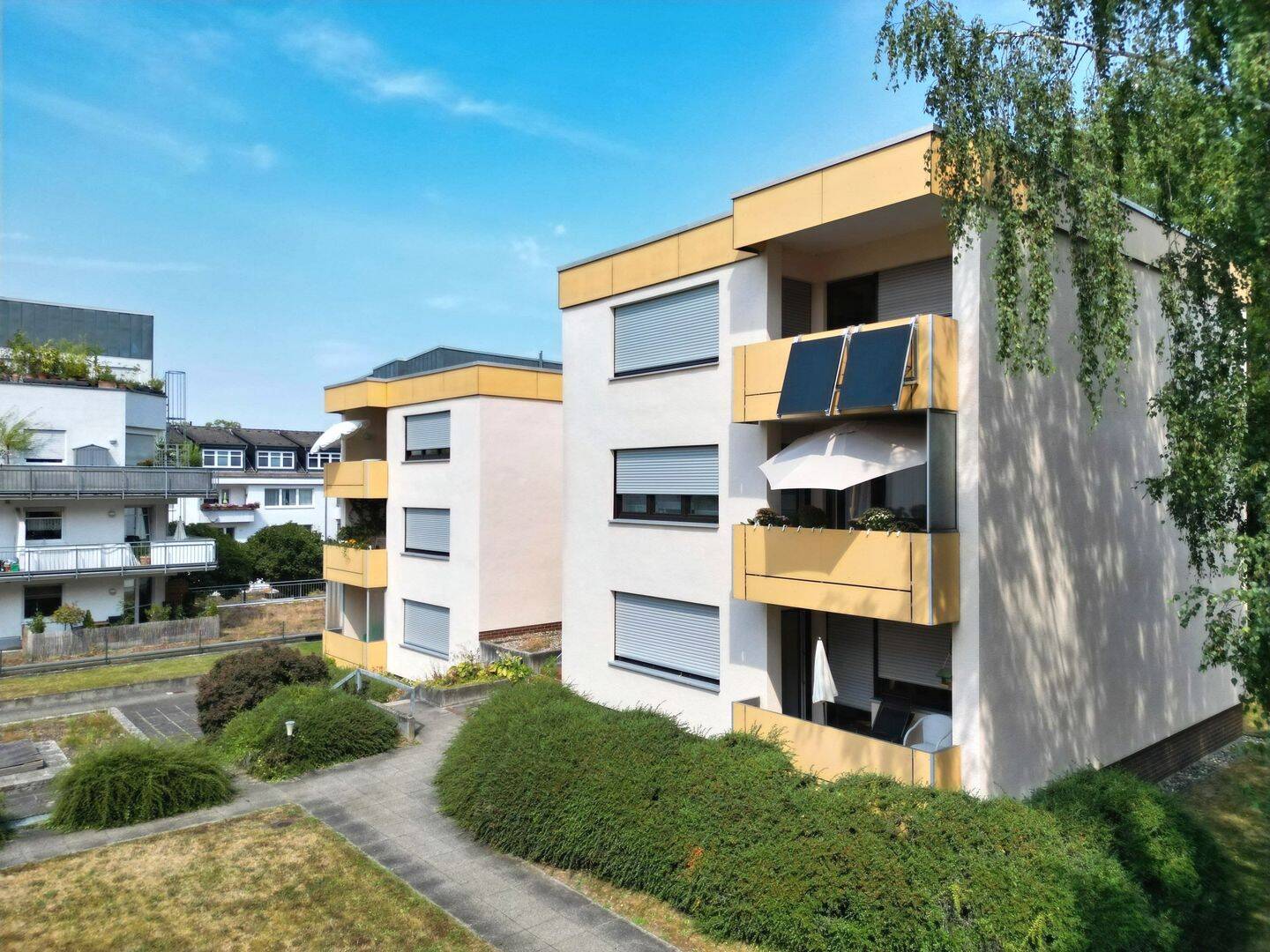 Viel Platz und viel Licht vereint: 3-Zimmer-Wohnung mit Balkon in Bad Wilhelmshöhe, 34131 Kassel (Bad Wilhelmshöhe Brasselsberg Kirchditmold)