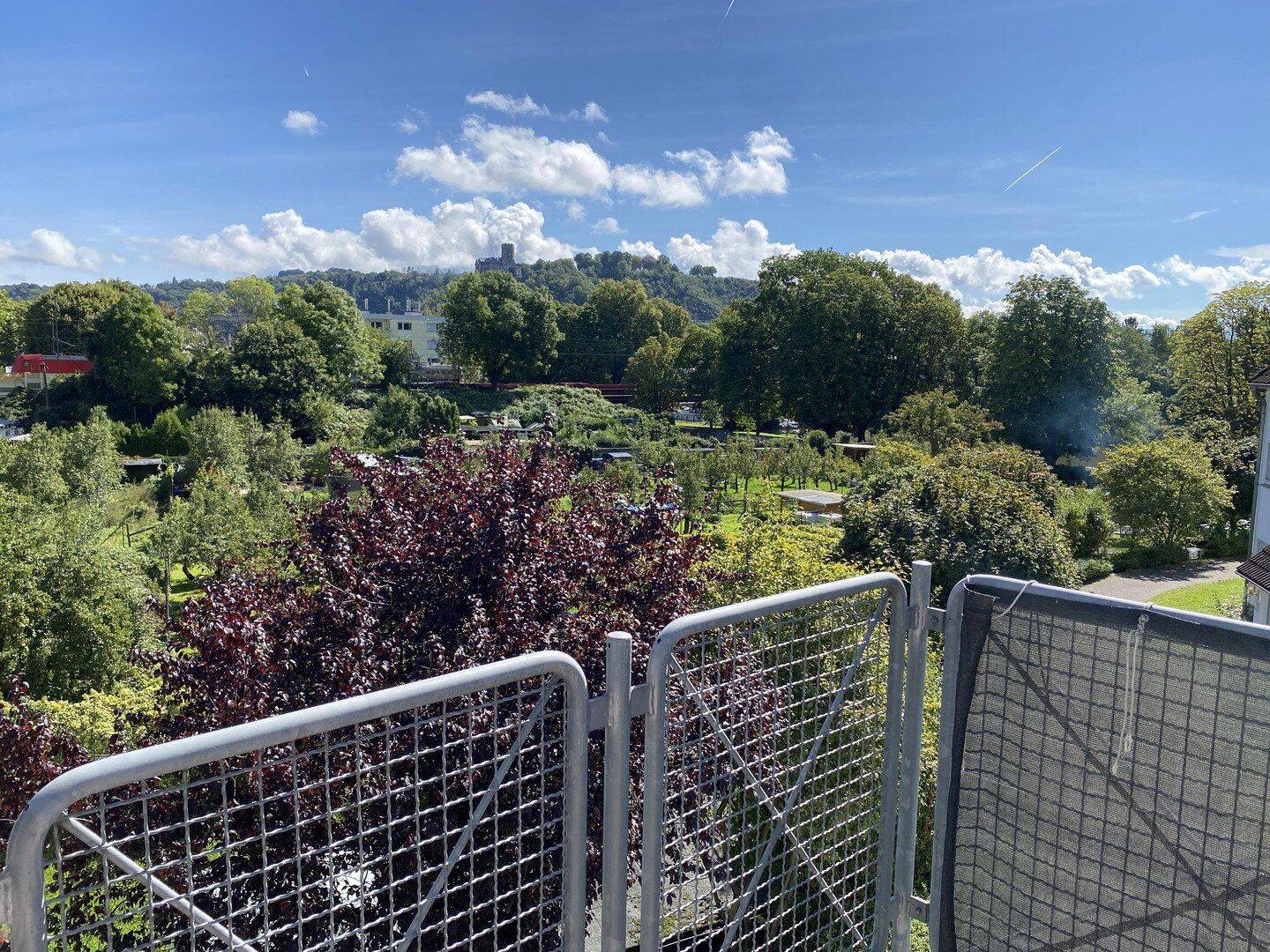 Maisonette Wohnung möbiliert in Lahnstein, Balkon mit Blick auf Burg Lahneck, 56112 Lahnstein