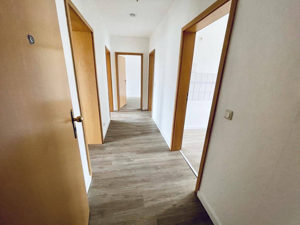 3 Raum Wohnung mit Ausblick & Balkon & Mietergarten in Gera-Untermhaus!, 7548 Gera