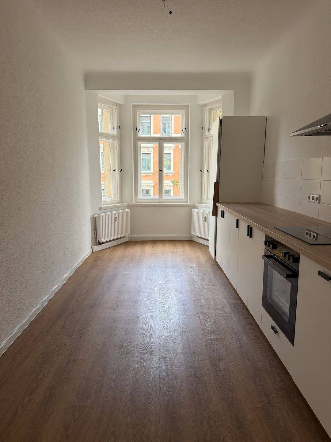 Renovierte 2-Zimmer-Wohnung mit Einbauküche in Connewitz, 4275 Leipzig (Marienbrunn Südvorstadt)