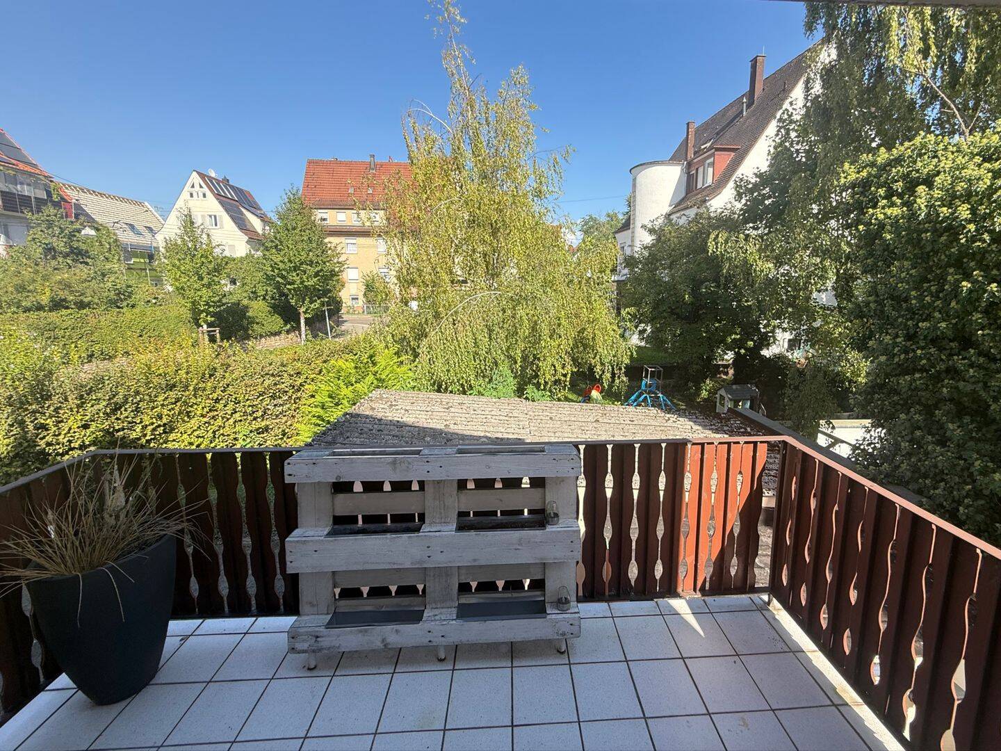 TOP! Schöne, helle 3-Zi.-Whg mit 75,5 qm in guter Lage + EBK + TL-Bad + Balkon!, 70374 Stuttgart (Bad Cannstatt Sommerrain)