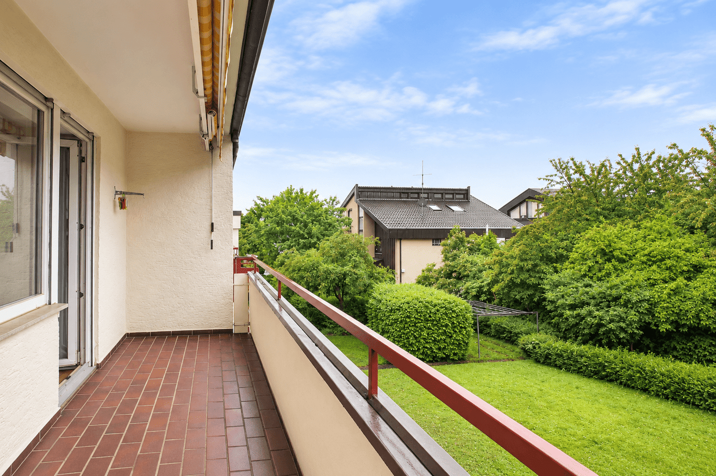 Attraktive Drei-Zimmer-Wohnung mit Balkon in ruhiger Lage von Stuttgart-Österfeld, 70563 Stuttgart (Vaihingen)