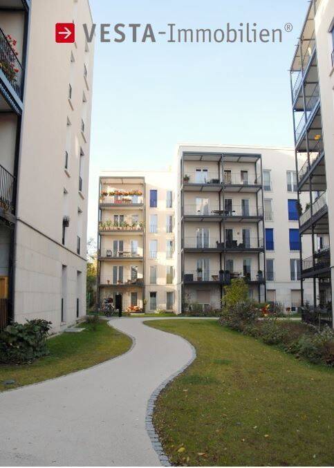 PREMIUMKLASSE IM PASSIVHAUS-STANDARD:  3 Zimmer, EBK, Balkon, Aufzug, TG-Stellplatz und vielem mehr!, 60323 Frankfurt am Main (Westend-Nord Westend-Süd)