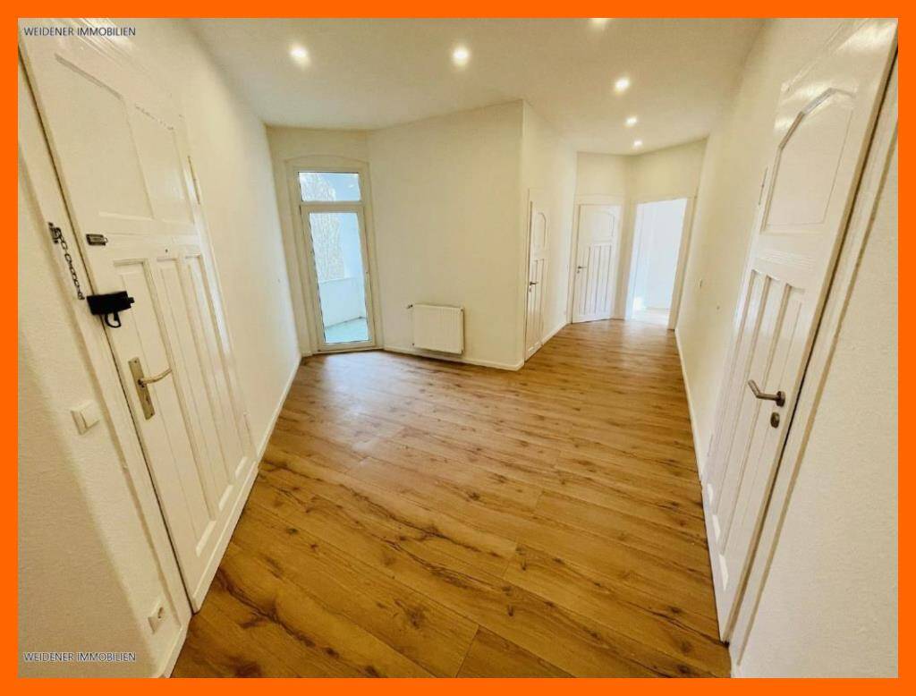 Großzügige 4 Raum Wohnung mit 2 Balkonen & modernen Bad mit Wanne!, 7545 Gera (Bieblach Innenstadt Ostviertel Pforten Untermhaus)