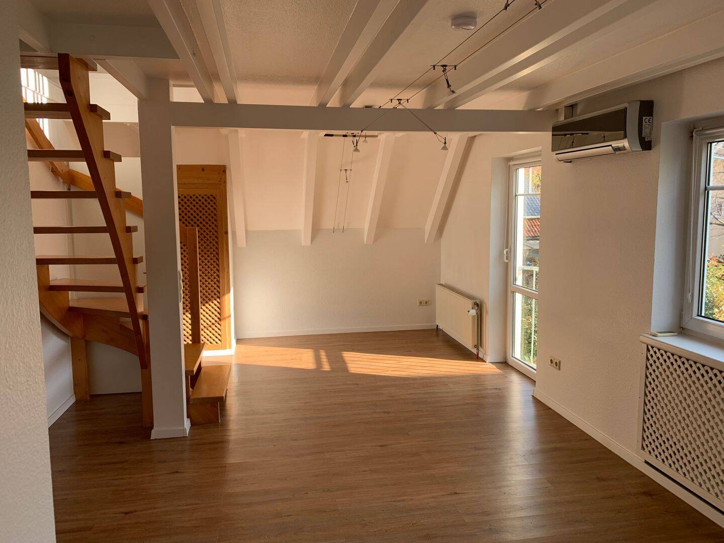 Stylische 2-Zimmer Maisonettewohnung mit 2 zusätzlichen Nebenräumen, 88074 Meckenbeuren