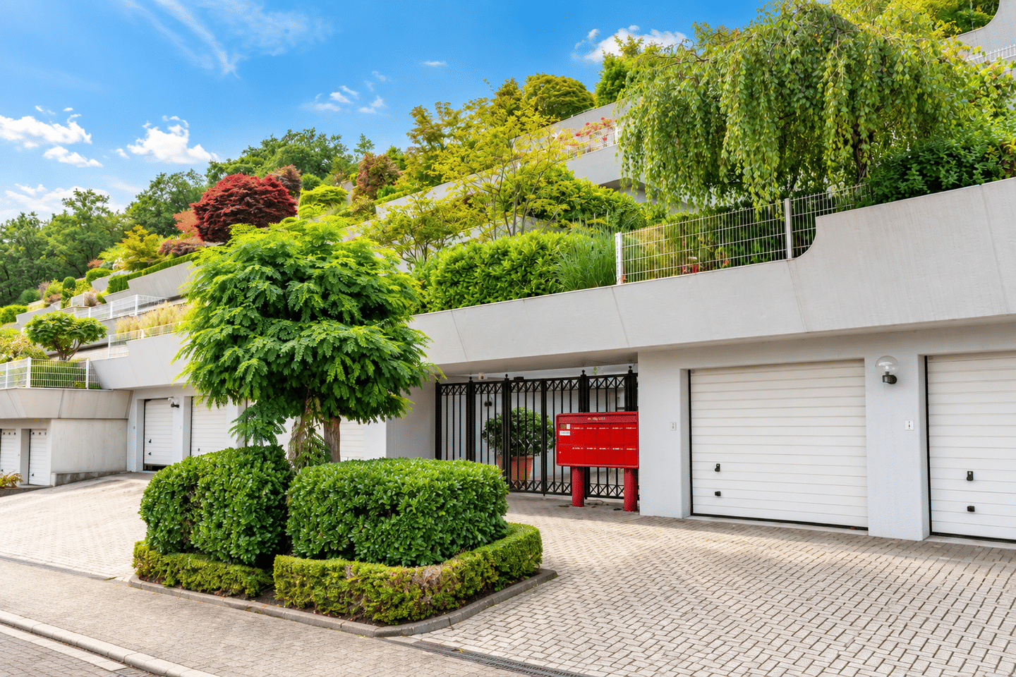 Wohnen mit Weitblick – außergewöhnliche Terrassenwohnung über den Dächern von Mülheim-Saarn, 45481 Mülheim an der Ruhr (Broich Saarn Saarn/Mintard Saarn/Selbeck)