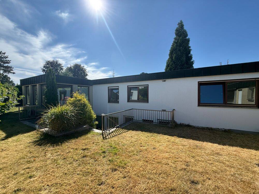 Wohnen auf einer Ebene mit besonderen Extras – Bungalow auf Erbpachtgrundstück in Gladbeck-Mitte!, 45964 Gladbeck