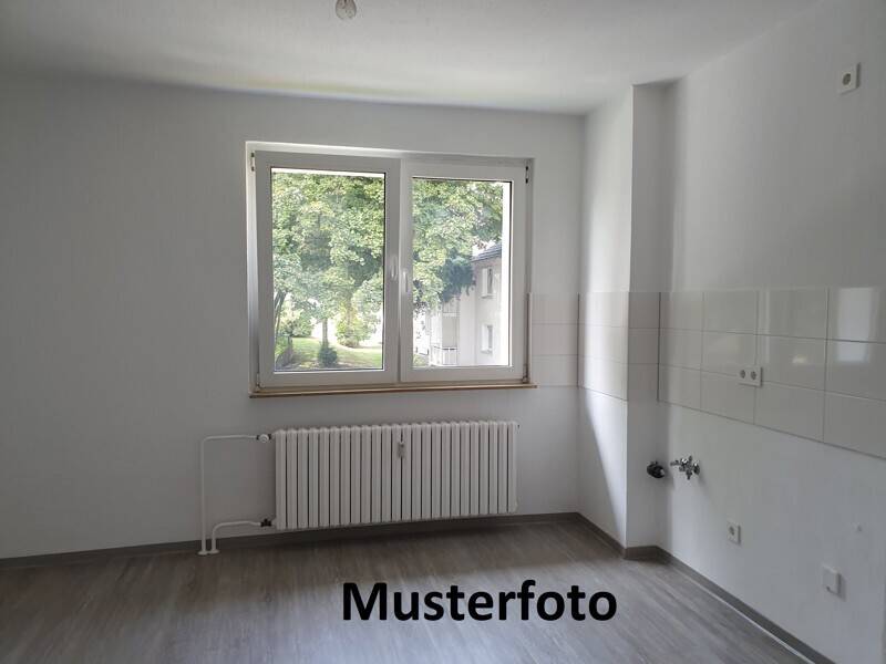 Gelegenheit: 2-Zimmer-Wohnung in Stadtlage, 44795 Bochum (Weitmar Wiemelhausen)