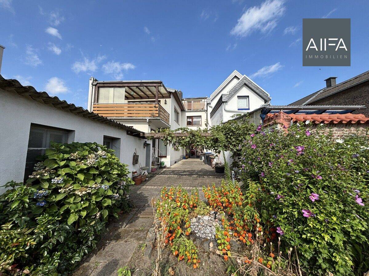 AllFa – Großes Grundstück, viel Wohnraum, zahlreiche Möglichkeiten – Reihenendhaus in Schafhausen!, 52525 Heinsberg