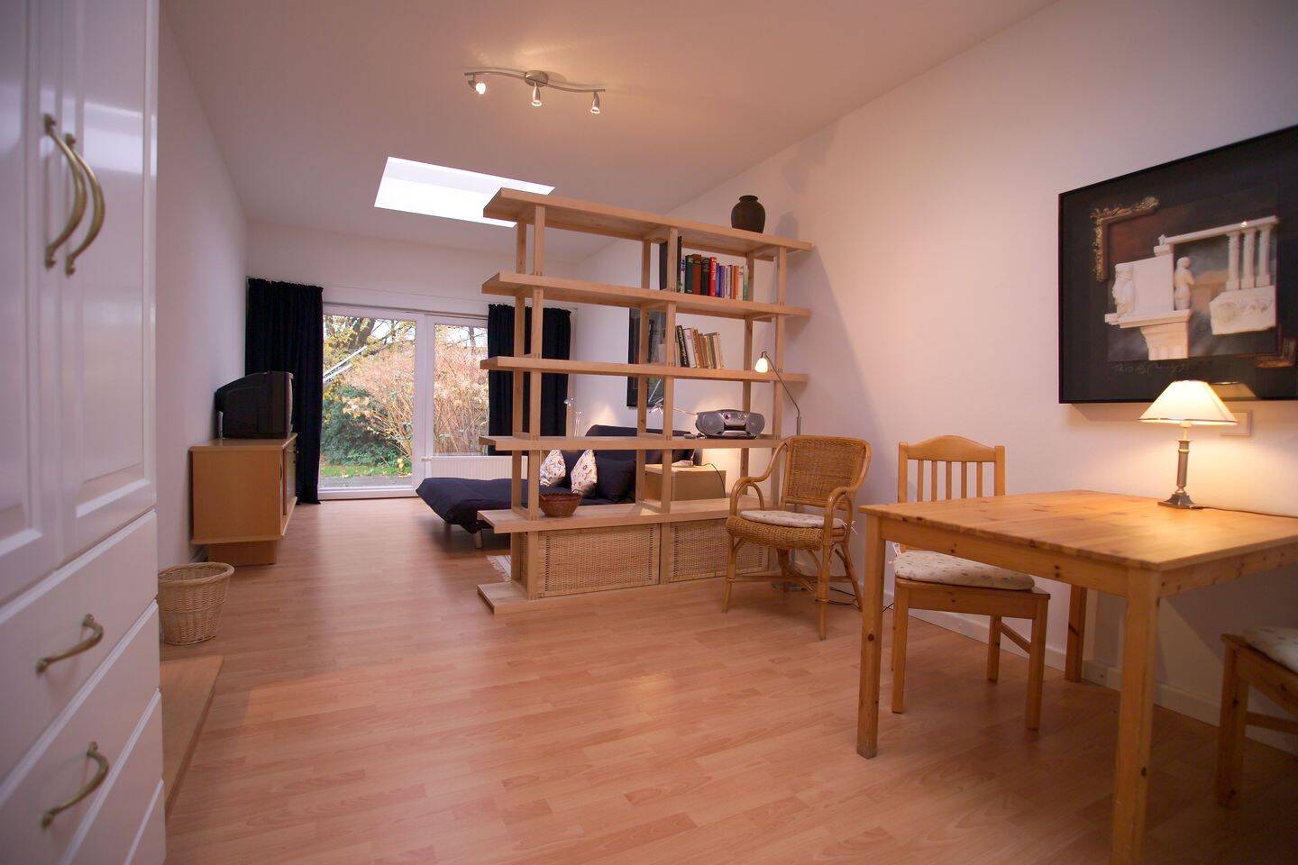 Behaglich möbliertes, helles Apartement mit Gartenterrasse in Travemünde, 23570 Lübeck (Travemünde)