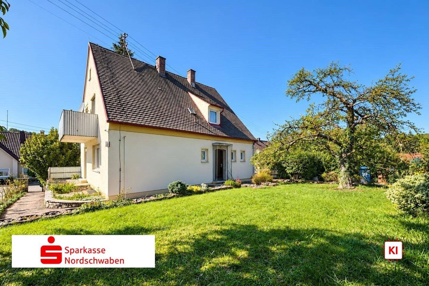 Liebevolle Handwerkerhände gesucht – Einfamilienhaus in Harburg, 86655 Harburg (Schwaben)