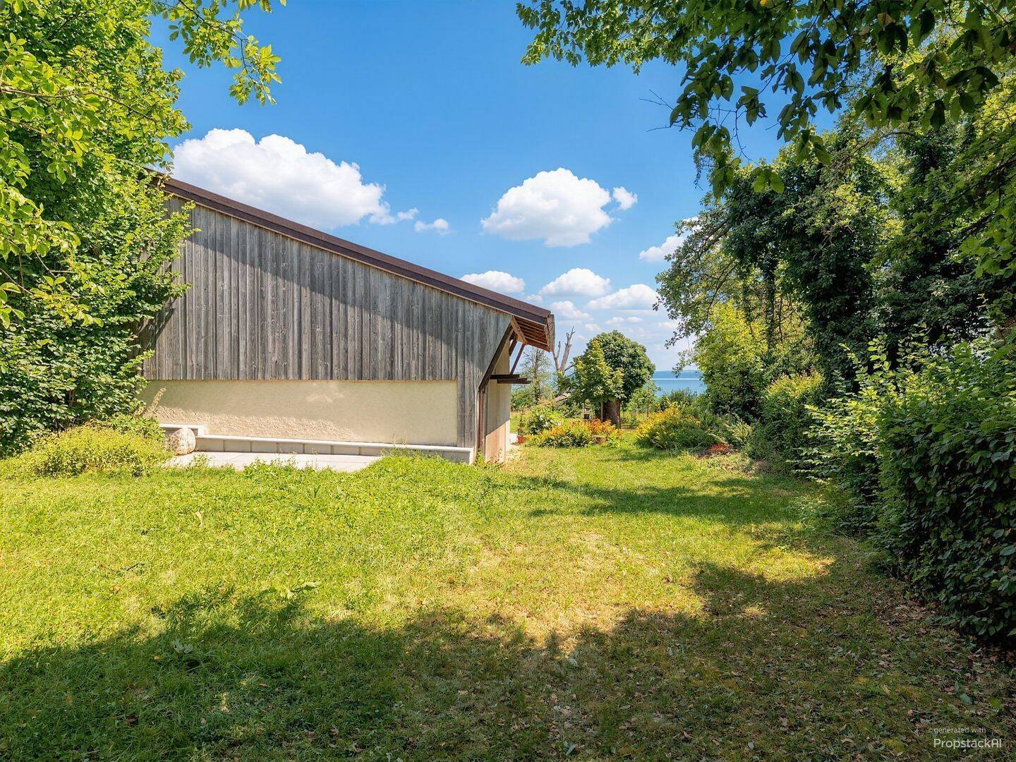 Wohnen, wo andere Urlaub machen – Erdgeschosswohnung auf einem Bauernhof in Gstadt am Chiemsee, 83257 Gstadt a. Chiemsee (Gstadt)