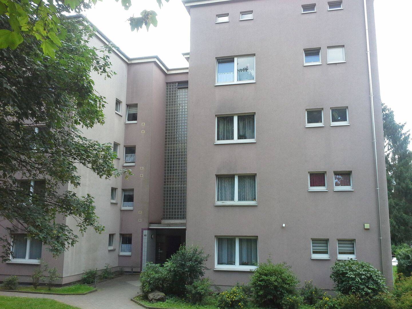 Sonnige Familienwohnung mit Balkon und Spielplatz in unmittelbarer Nähe, 35039 Marburg
