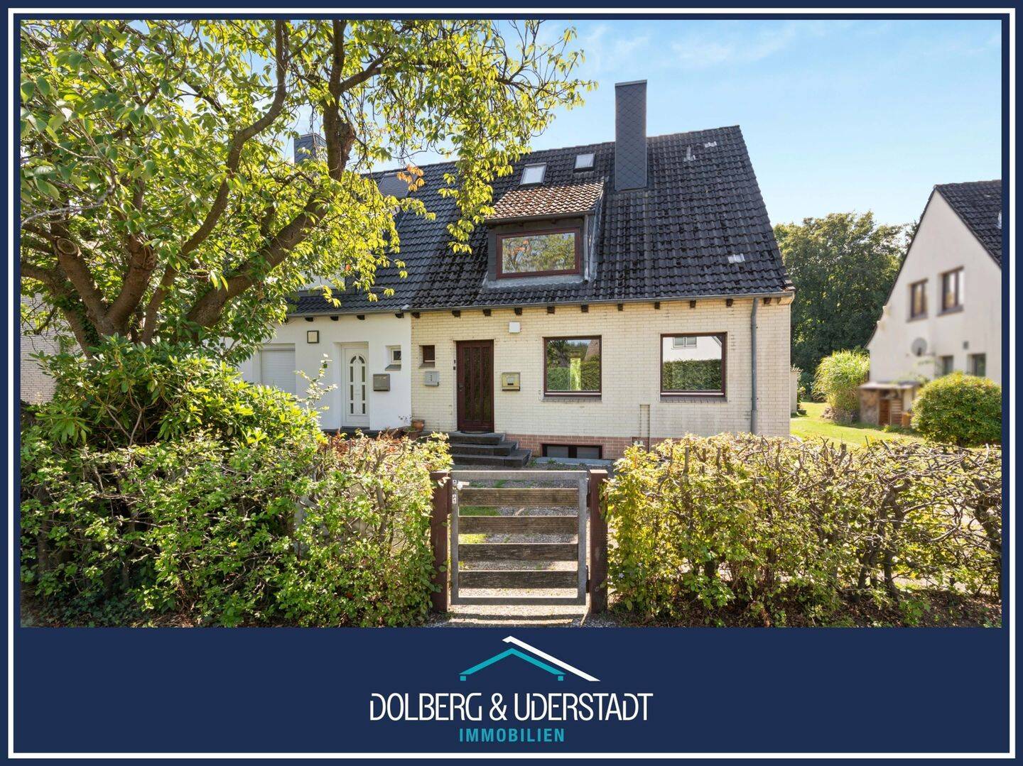 Zweifamilienhaus auf Erbpachtgrundstück mit Garage, in HH-Bramfeld, 22175 Hamburg (Wandsbek Bramfeld)