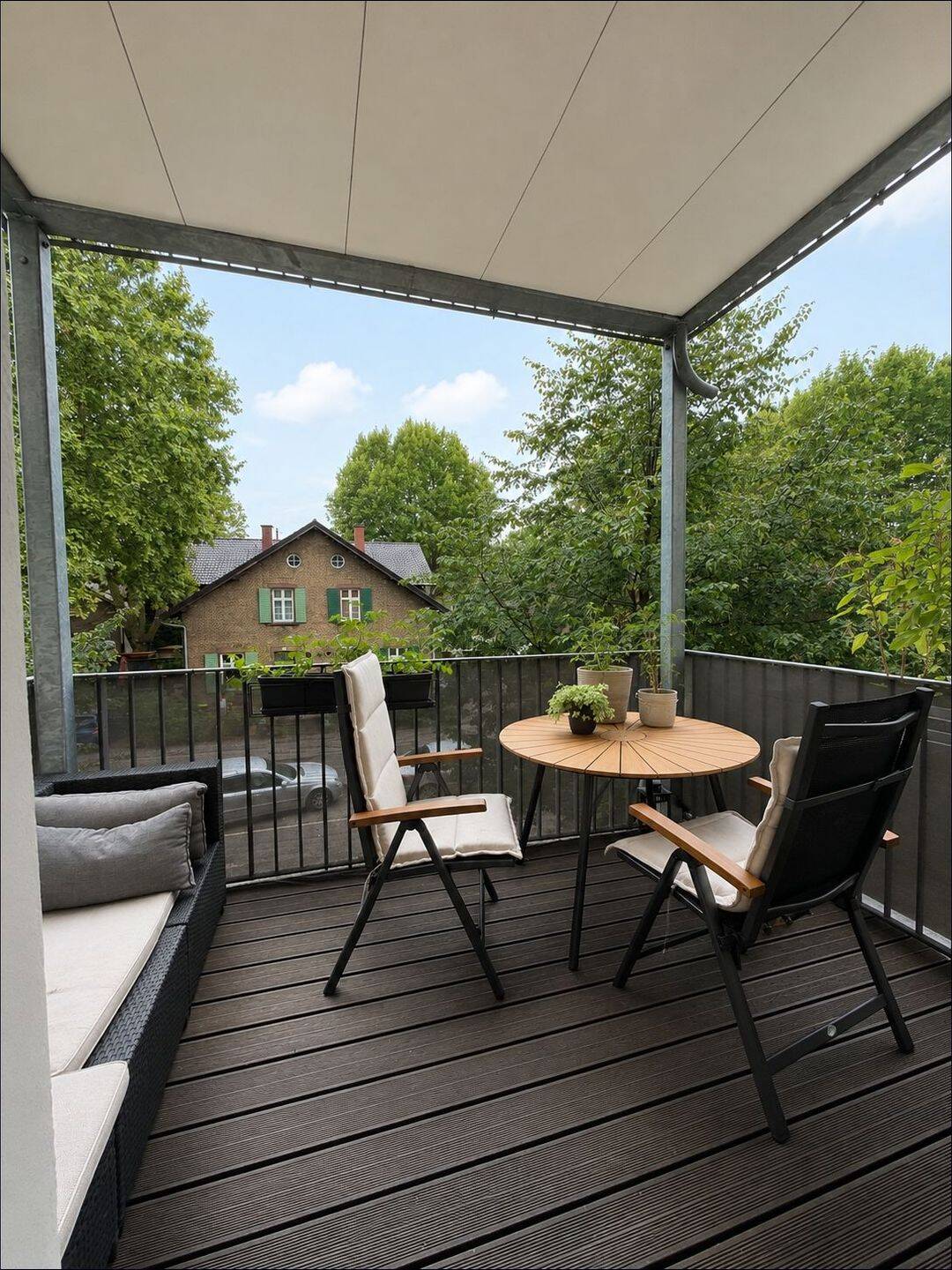 Neue Hofgärten -Traumhaft schöne 2-Zimmer-Wohnung mit 2 Balkonen & PKW-Stellplatz, 67063 Ludwigshafen am Rhein (Friesenheim/Nord)