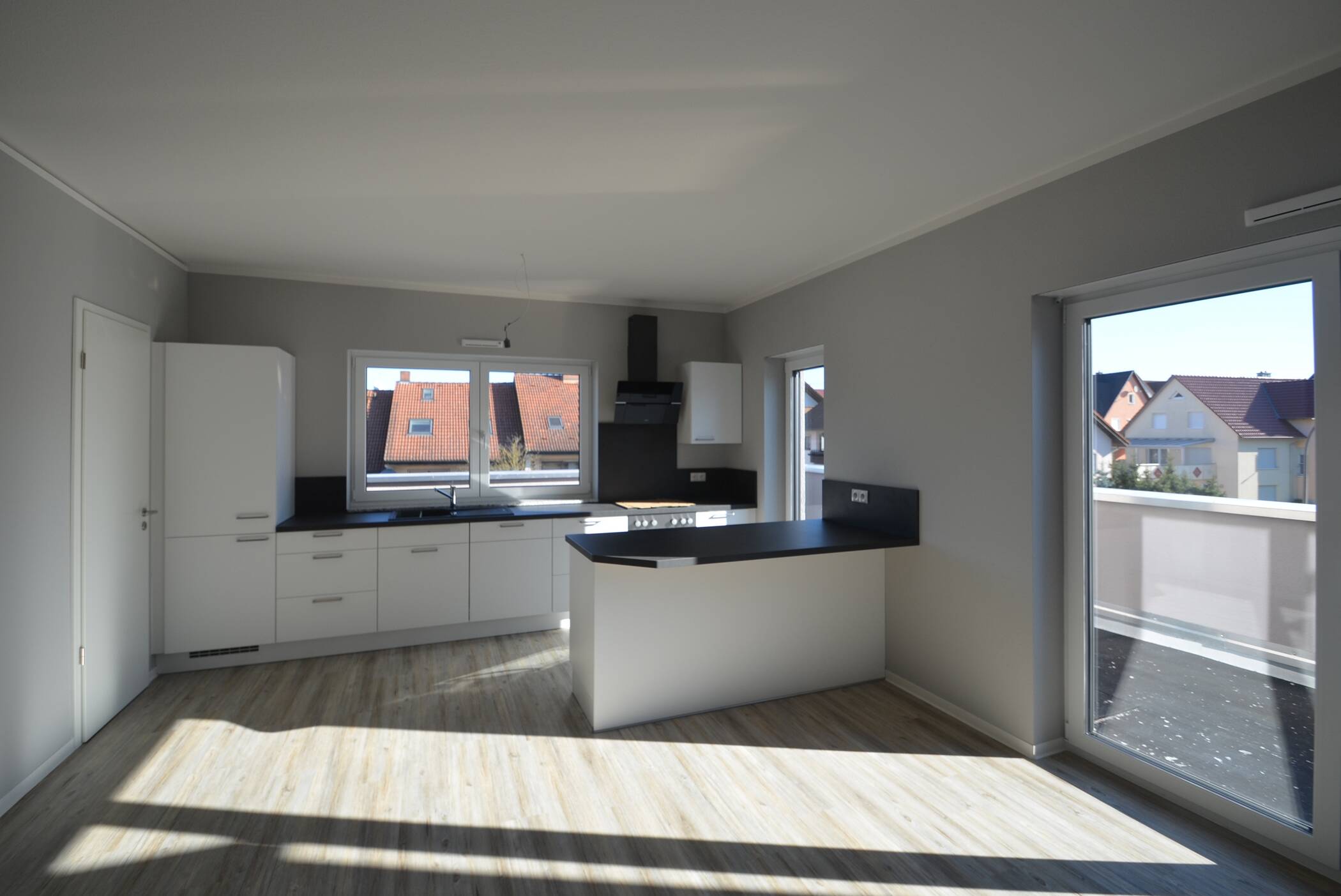 2-Zi-Penthouse Wohnung – zentrale Lage inkl. Einbauküche – ab 01.10.2026, 97828 Marktheidenfeld