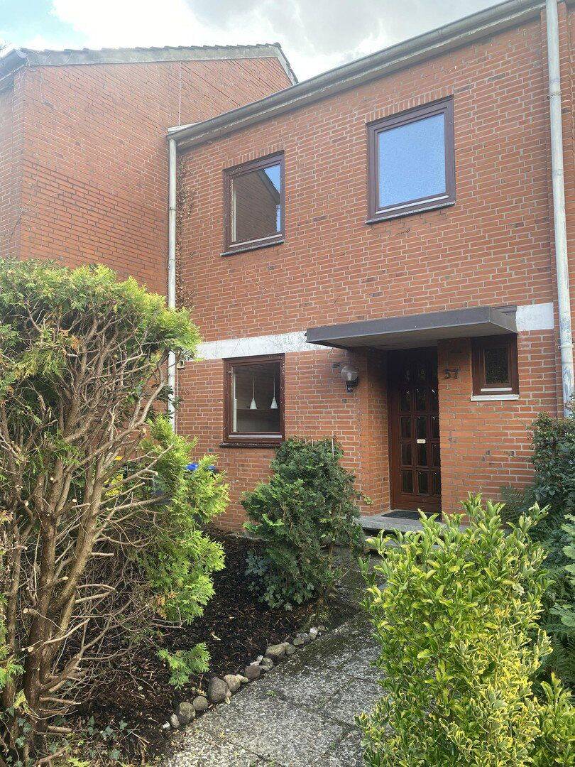 Reihenmittelhaus in Norderstedt mit Garten und Garage!, 22844 Norderstedt