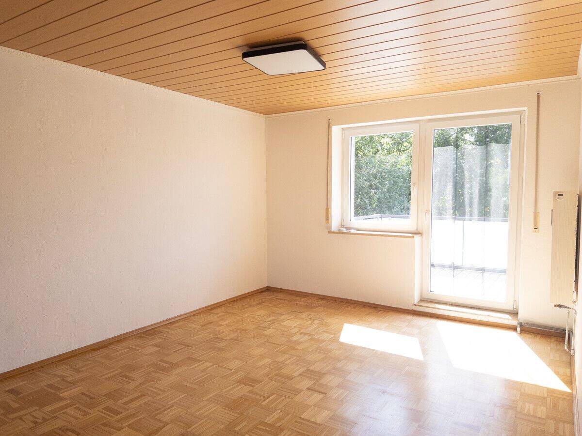 Schöne 2,5 ZKB mit Balkon, 86663 Asbach-Bäumenheim