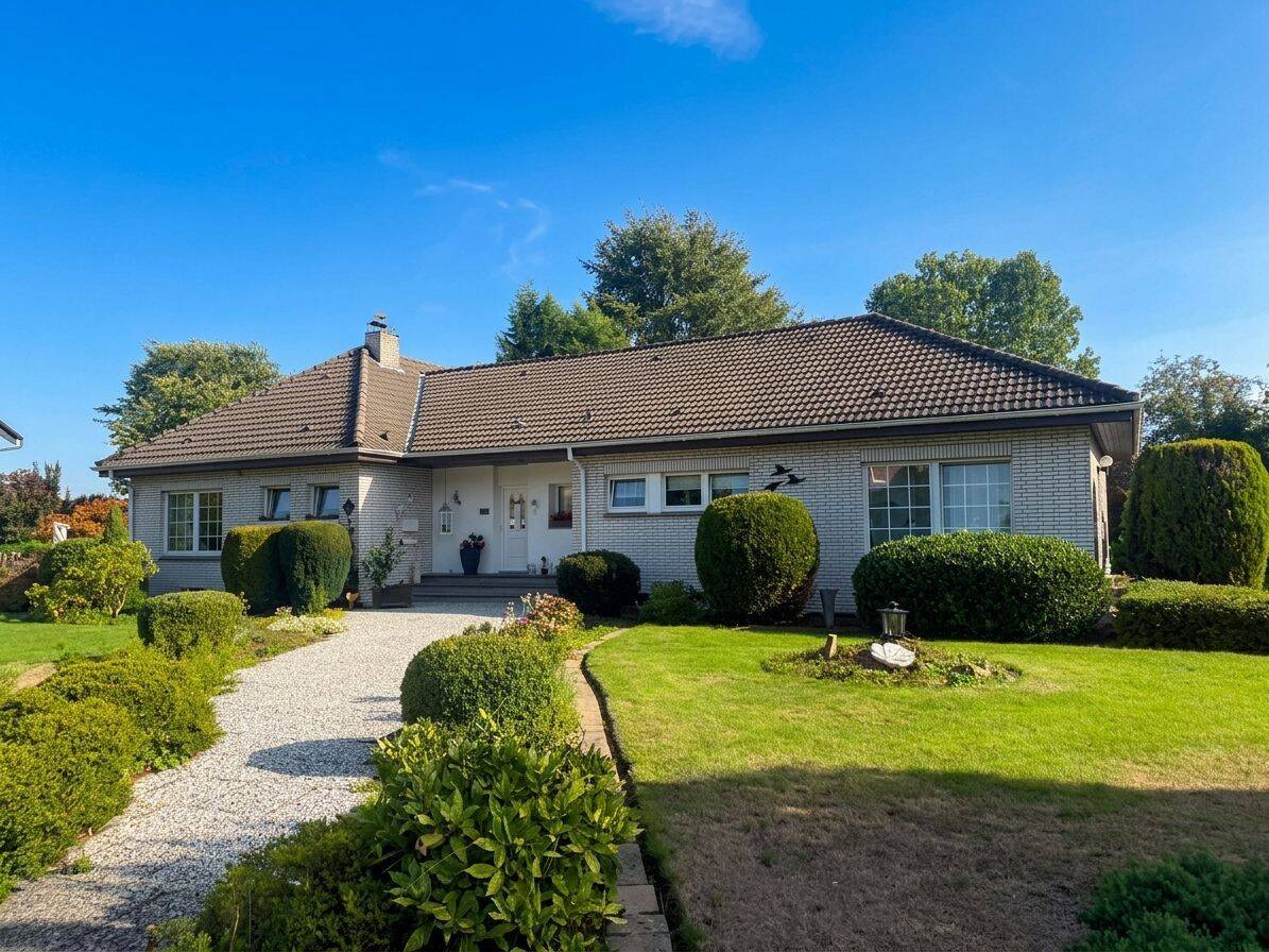 Anspruchsvolles Wohnen im Bungalow mit Einliegerwohnung und großem Grundstück im Grünen., 59379 Selm