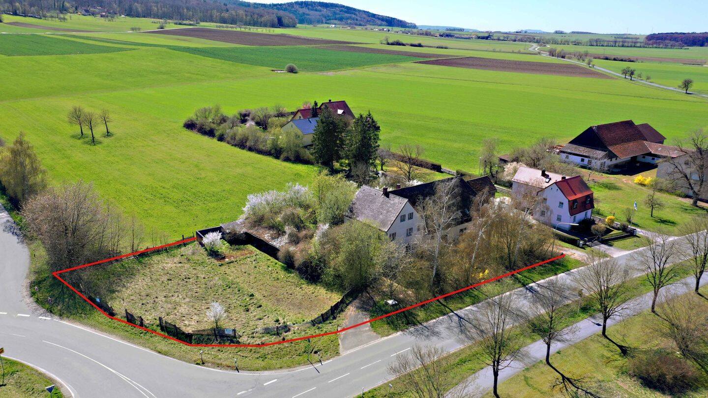 Kernsanierung oder Neubau? Grundstück mit Altbestand, 92360 Mühlhausen