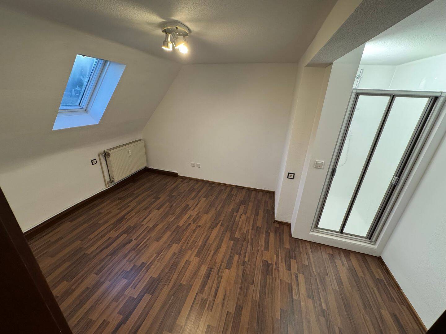 Modernisierte 2,5 Zimmer Wohnung in Cornberg, 36219 Cornberg
