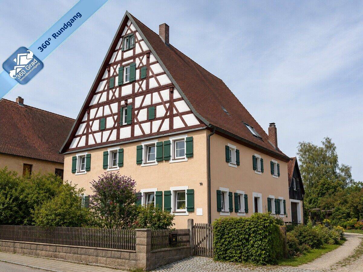 Historisches Schmuckstück von 1789 – charaktervolles Bauernhaus mit markantem Fachwerkgiebel!, 91174 Spalt