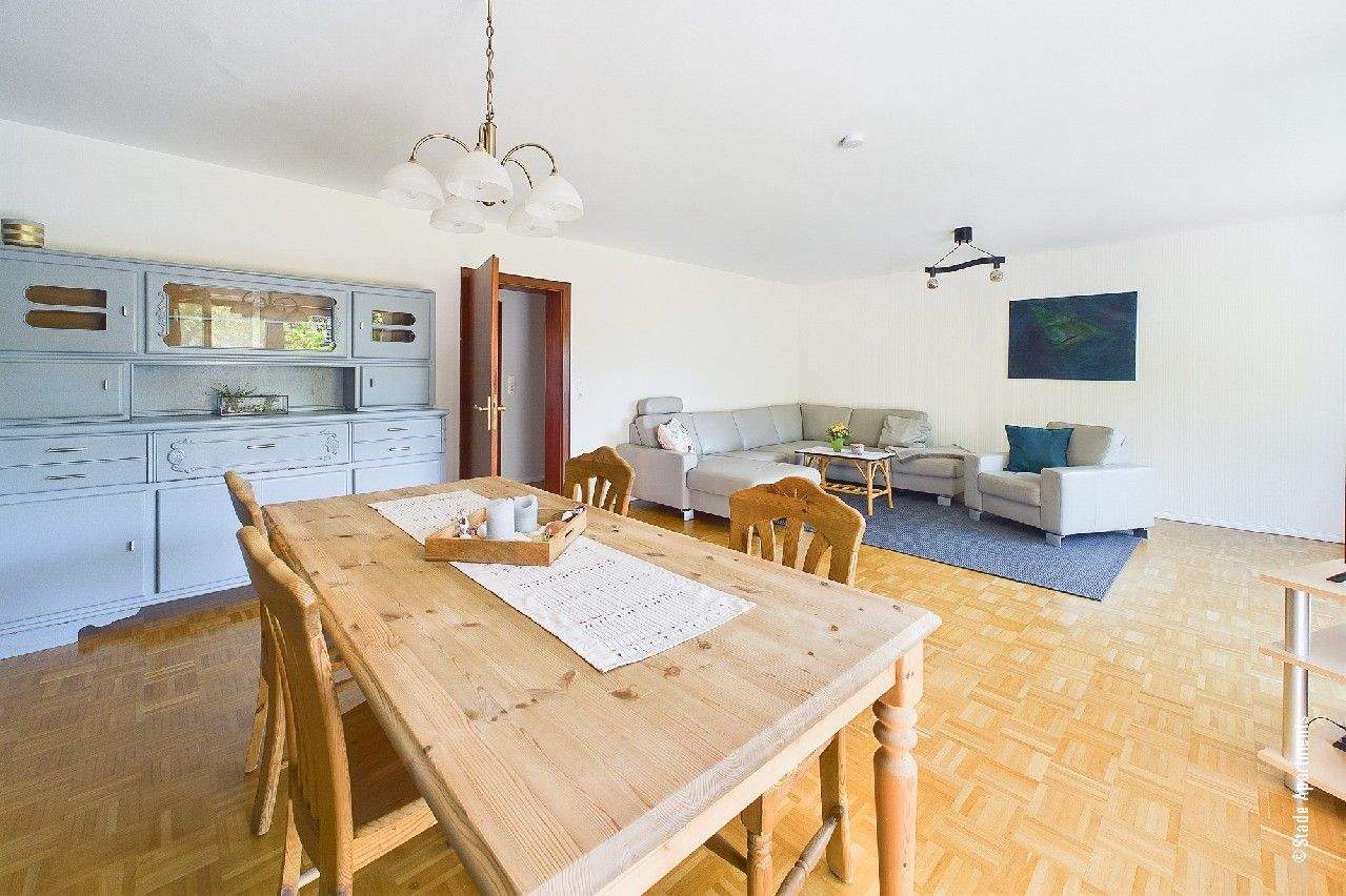 Grünendeich: Großes 3-Zimmer Apartment mit 2 Schlafzimmern und 2 Bädern zur Vermietung auf Zeit!, 21720 Grünendeich