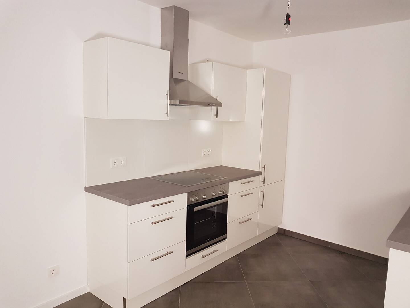 Sofort frei! Kernsanierte moderne 1-Zimmerwohnung ruhige Altstadtlage ohne KFZ-Stellplatz, 97421 Schweinfurt